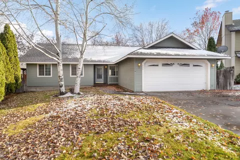 926 NW 22nd Ct, Redmond, OR 97756