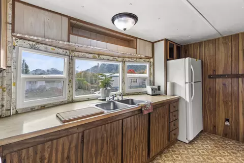 515 E Main St UNIT 30, Rogue River, OR 97537 photo 7