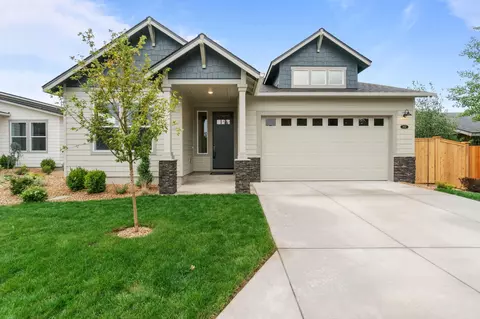 2865 NE Pinnacle Pl #LOT 25, Bend, OR 97701