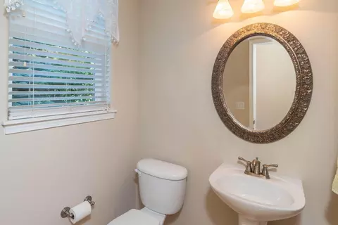 Bath - 61176 Foxglove Loop, Bend, OR 97702 photo 1 of 2