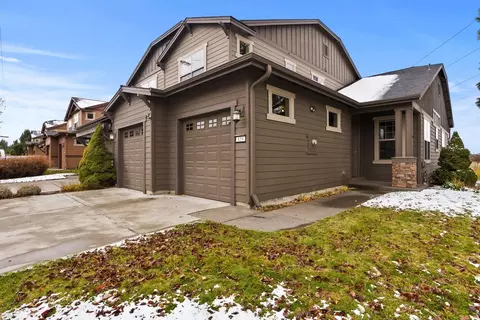 859 SW Blakely Rd, Bend, OR 97702