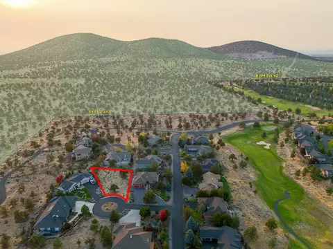 2255 Crossbill Ct, Redmond, OR 97756