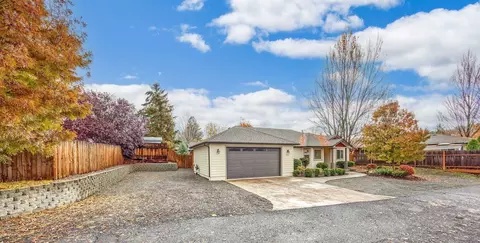 2244 Spring St, Medford, OR 97504