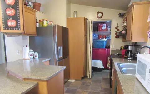 102 N Pine St, Dorris, CA 96023 photo 5