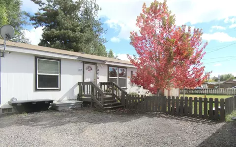 102 N Pine St, Dorris, CA 96023
