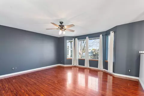Living - 1310 E Hurlburt Ave, Hermiston, OR 97838 photo 9 of 11
