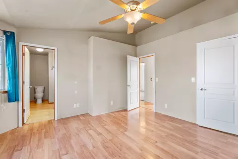 Bedroom - 1310 E Hurlburt Ave, Hermiston, OR 97838 photo 1 of 4