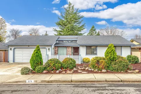 578 Hogan Ave, Medford, OR 97504
