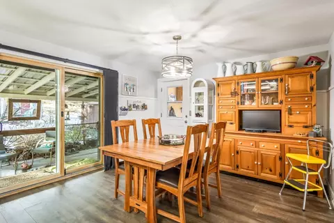 Dining - 60825 Raintree Dr, Bend, OR 97702 photo 1 of 1