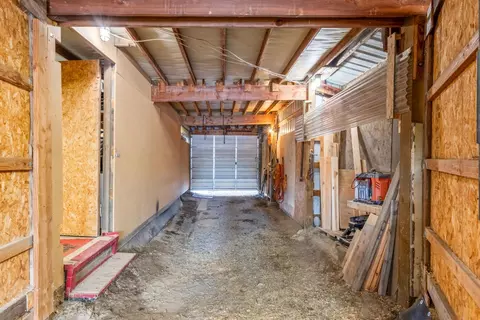 Entry Way - 60825 Raintree Dr, Bend, OR 97702 photo 1 of 1