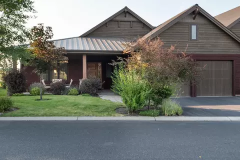 61353 Triple Knot Rd, Bend, OR 97702
