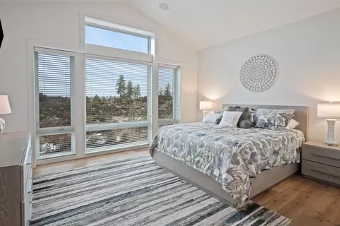 Bedroom - 61353 Triple Knot Rd, Bend, OR 97702 photo 1 of 4