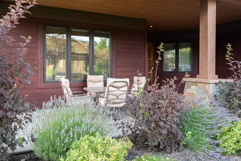 Exterior - 61353 Triple Knot Rd, Bend, OR 97702 photo 3 of 5