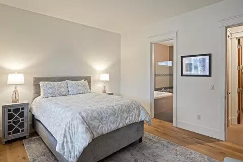 Bedroom - 61353 Triple Knot Rd, Bend, OR 97702 photo 4 of 4