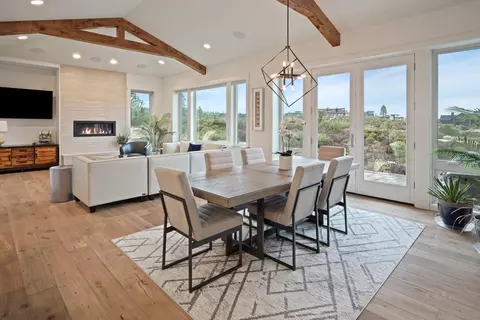 Dining - 61353 Triple Knot Rd, Bend, OR 97702 photo 1 of 4