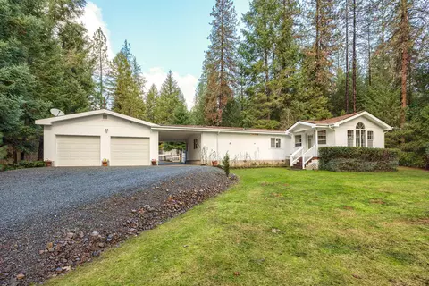 1600 Sykes Creek Rd, Rogue River, OR 97537