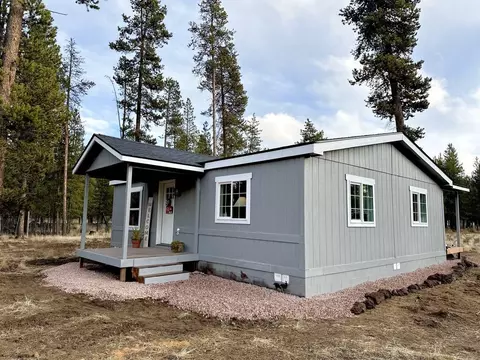 12526 Sun Forest Dr, La Pine, OR 97739