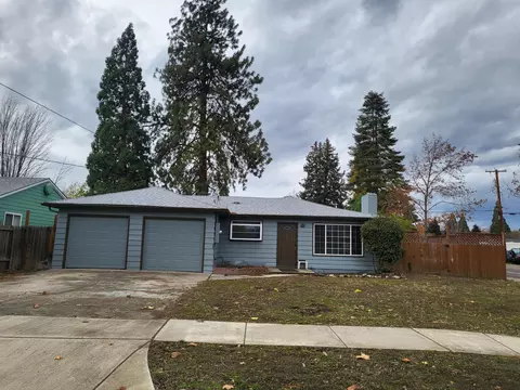 1400 Whitman Ave, Medford, OR 97501