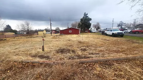 8660 7th St, Terrebonne, OR 97760