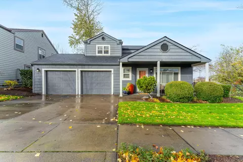 45 Brooks Ln, Ashland, OR 97520