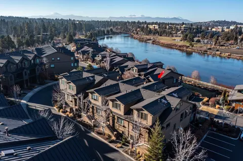 857 SW Crestline Dr, Bend, OR 97702