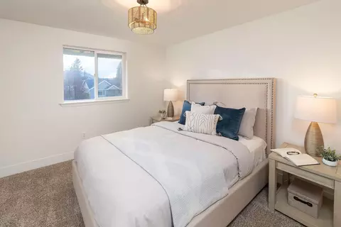 Bedroom - 816 NE Mason Rd, Bend, OR 97701 photo 1 of 3