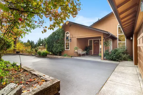 1624 NW Olmar St, Grants Pass, OR 97526