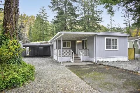 537 Thompson Creek Rd #26, Applegate, OR 97530