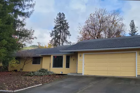 1527 NW Thompson Way, Grants Pass, OR 97526