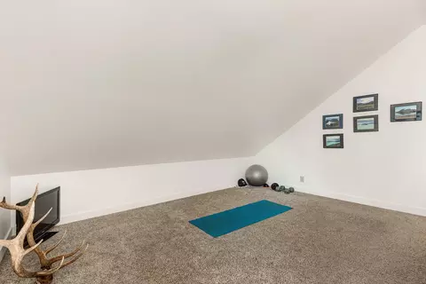 1496 NW Elgin Ave, Bend, OR 97703 photo 18