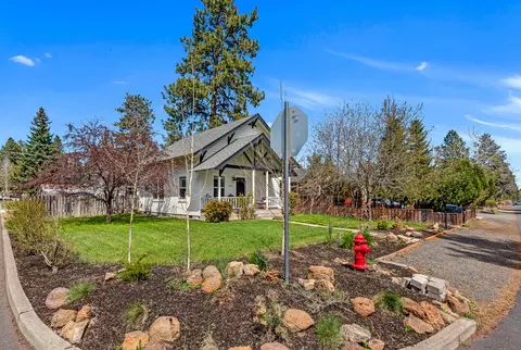1496 NW Elgin Ave, Bend, OR 97703 photo 4