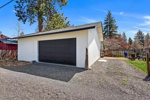 1496 NW Elgin Ave, Bend, OR 97703 photo 26