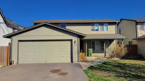 514 4th Ave, Culver, OR 97734