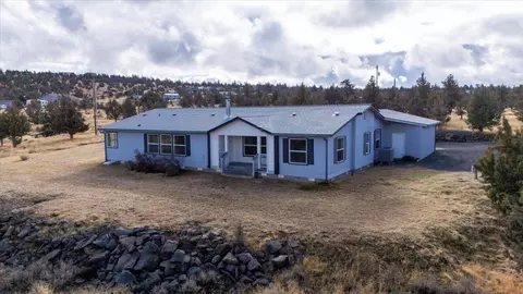 6199 SE Glock St, Prineville, OR 97754