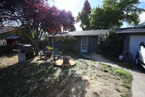 1601 Tamara Cir, Grants Pass, OR 97526