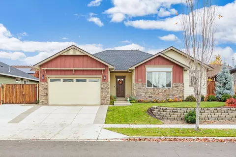 937 Callaway Dr, Medford, OR 97504