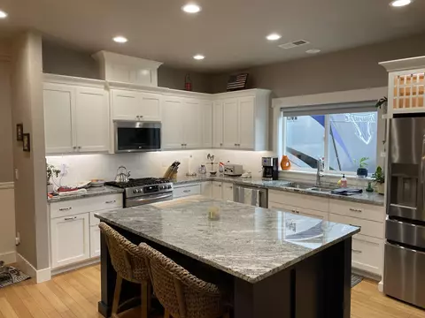 2025 Rabun Way, Central Point, OR 97502 photo 6
