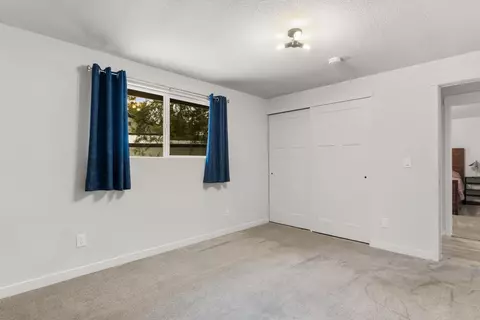 Bedroom - 20385 Ahha Ln, Bend, OR 97702 photo 2 of 4