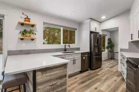 Kitchen - 20385 Ahha Ln, Bend, OR 97702 photo 1 of 3