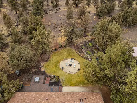 Exterior - 21930 Katie Dr, Bend, OR 97701 photo 12 of 12