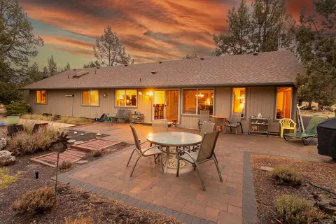 Exterior - 21930 Katie Dr, Bend, OR 97701 photo 4 of 12