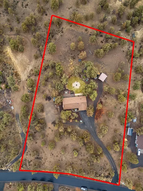 View/Area - 21930 Katie Dr, Bend, OR 97701 photo 1 of 3