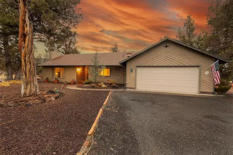 21930 Katie Dr, Bend, OR 97701