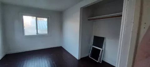 Bedroom - 252 5th St, Glendale, OR 97442 photo 1 of 2
