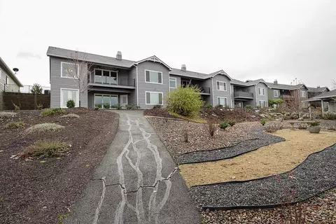 203 Skyhawk Dr, Eagle Point, OR 97524 photo 32