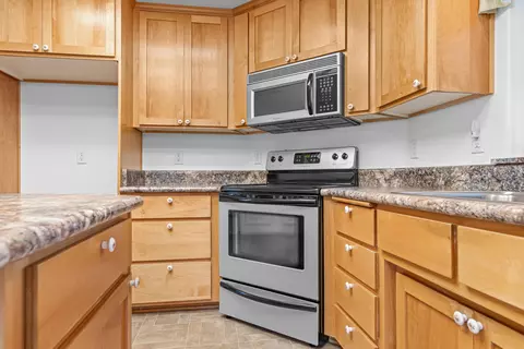 215 Jared Ct, Phoenix, OR 97535 photo 14
