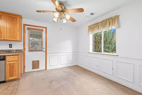 215 Jared Ct, Phoenix, OR 97535 photo 10