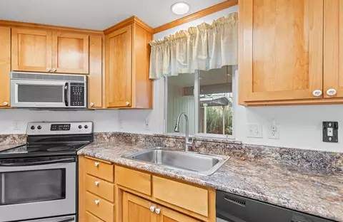 215 Jared Ct, Phoenix, OR 97535 photo 13