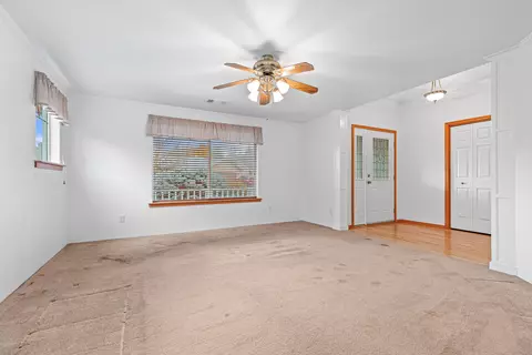 215 Jared Ct, Phoenix, OR 97535 photo 6