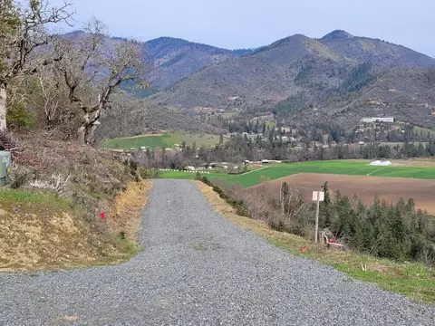 550 Thompson Creek Rd, Applegate, OR 97530 photo 3